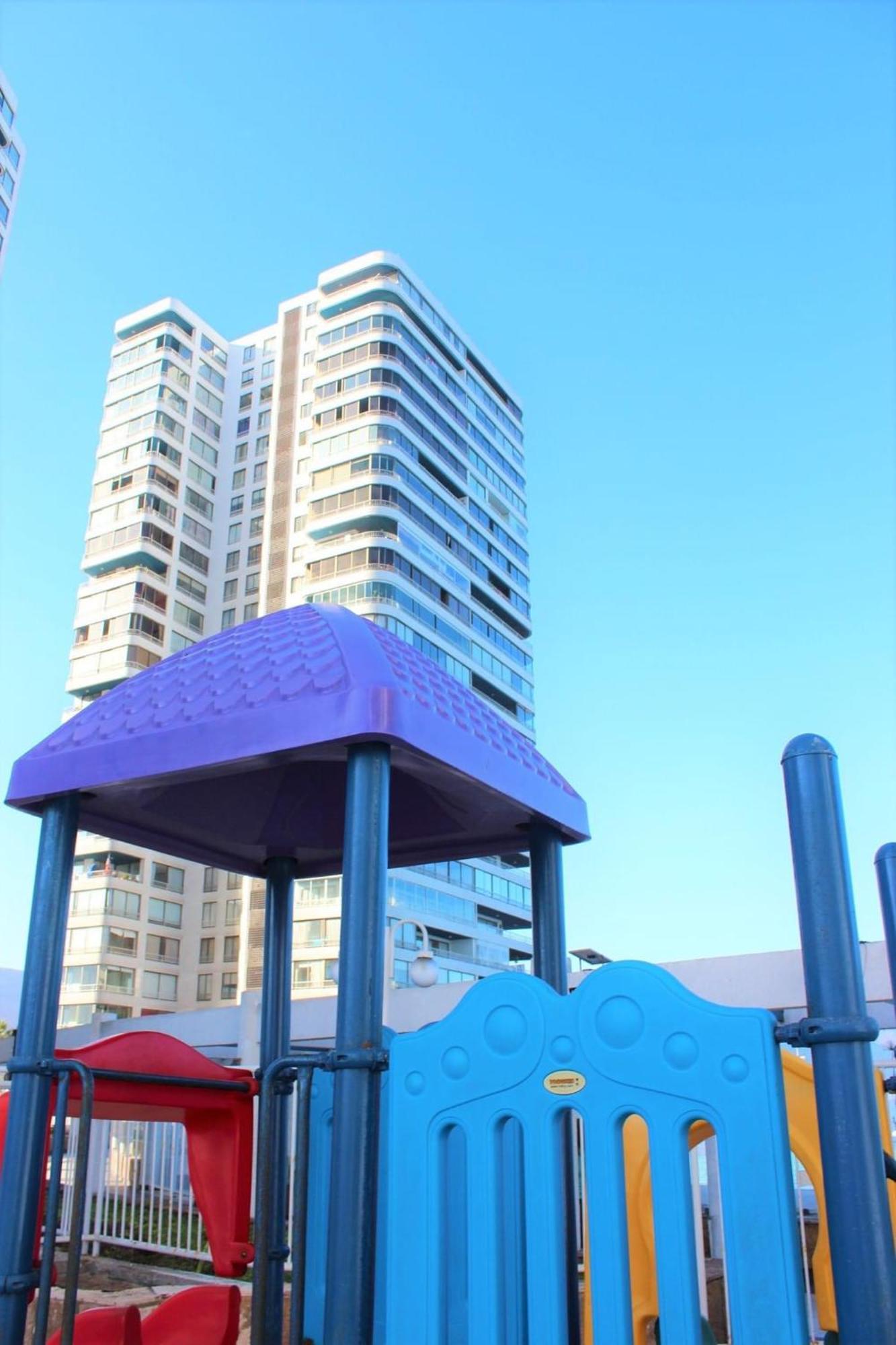 Frente A La Playa, Amplio Departamento Para 10 Personas, Con 4 Y 4 Banos Apartamento